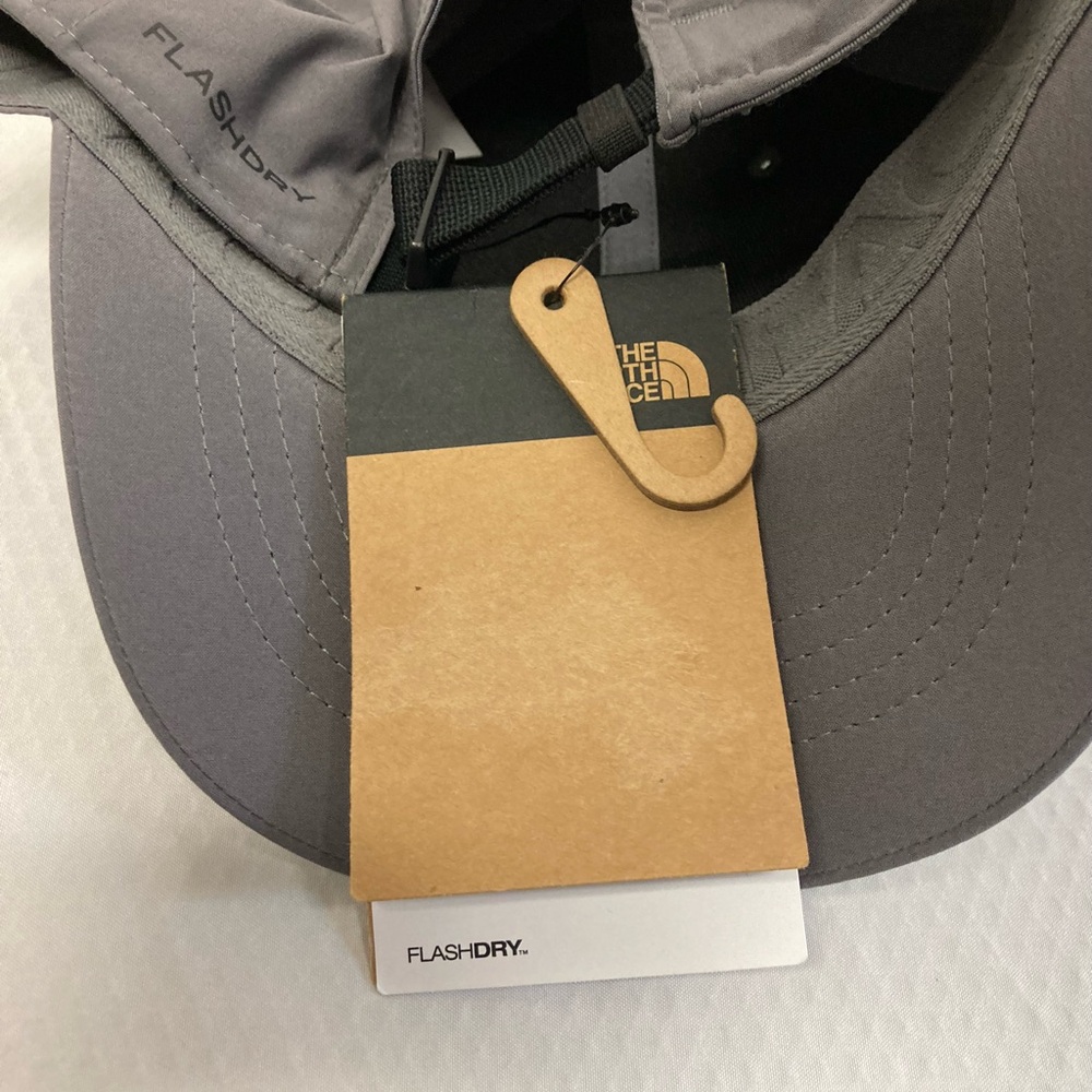 The North Face Classic Gray Cap - Picture 7 of 7